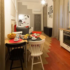 Apartment Charm, Pietrasanta
